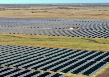 AAA Green Energy: Με ελληνο-γερμανική «σφραγίδα» το νέο mega φωτοβολταϊκό των 150 MW στα Φάρσαλα