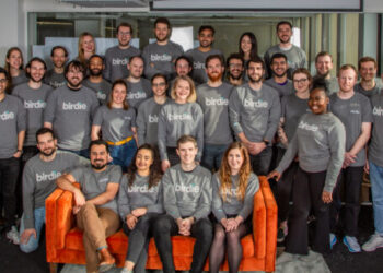 Η Birdie «σήκωσε» 28,4 εκατομμύρια ευρώ για να προωθήσει μια πιο εξατομικευμένη φροντίδα στο σπίτι για τους ηλικιωμένους