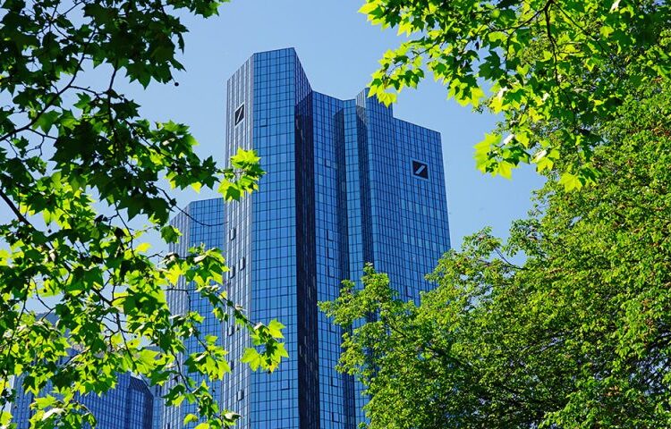 Κάν’ το όπως η De Beers: Το bitcoin μπορεί να γίνει το νέο διαμάντι, λέει η Deutsche Bank