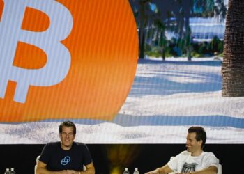 Πώς οι influencers του Διαδικτύου πήραν κόσμο στο λαιμό τους με τα κρυπτονομίσματα