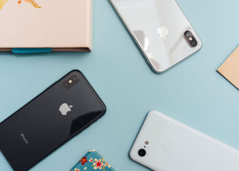 «Batterygate»: Αντιμέτωπη με αποζημιώσεις σε εκατομμύρια χρήστες iPhone η Apple