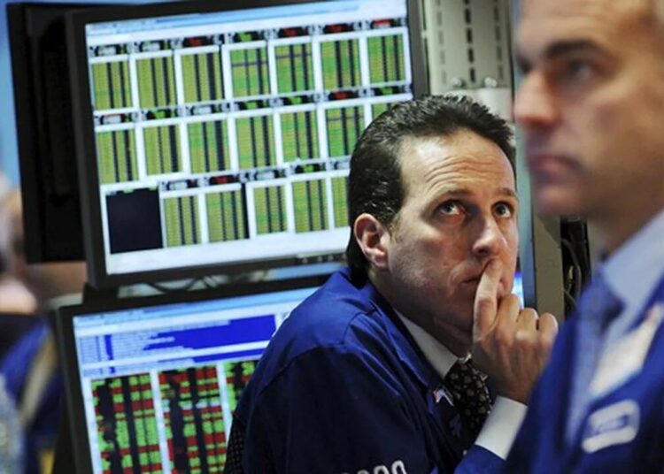 Επιστρέφει ο εφιάλτης της ύφεσης – Βαριές σκιές στις διεθνείς αγορές