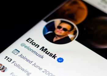 H Twitter επιστρατεύει νομικούς “αστέρες” καθώς ετοιμάζεται να μηνύσει τον Έλον Μασκ