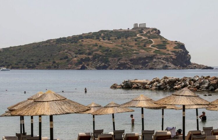 Γιατί η ελληνική οικονομία θα τα πάει καλύτερα – Οι προοπτικές και τα «αγκάθια»