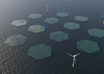 RWE: Βάζει και πλωτά φωτοβολταϊκά σε υπεράκτιο αιολικό