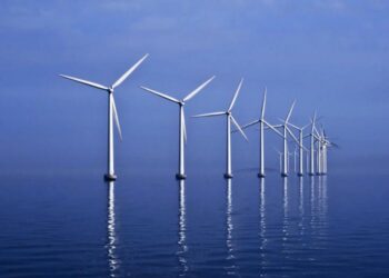 Υπεράκτια αιολικά: Έως αρχές 2025 η «πρεμιέρα» των διαγωνισμών – Εντός τροχιάς επενδύσεις 5 δισ. ευρώ έως το 2030