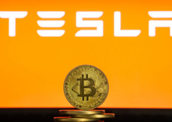 Η Tesla πούλησε μεγάλο μερίδιο από τα Bitcoin της