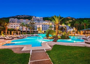Στην ισπανική Azora το εμβληματικό Sheraton Rhodes Resort από τη Lampsa Hotels αντί 43,8 εκατ. ευρώ