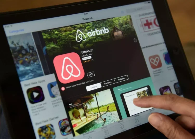 Οι προορισμοί των Airbnb στην Ελλάδα που δεν «τράβηξαν» φέτος τον Αύγουστο