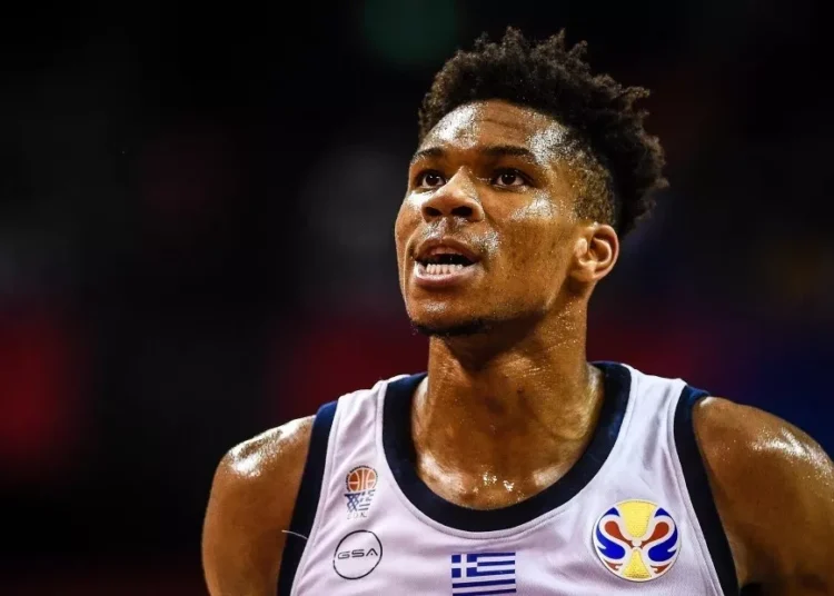 Γιάννης Αντετοκούνμπο: Το «χρυσάφι» στο ΝΒΑ και το… χρυσό με την Ελλάδα (pics)