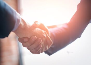 Ε.ΕΝ.Ε: Συνεργασία με την Elevate Greece για ανάδειξη της νεοφυούς επιχειρηματικότητας