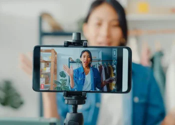 To Facebook βάζει τέλος στο επικερδές live shopping