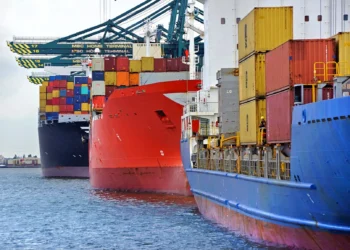 Σκληρή κόντρα Ελλήνων και Κινέζων στη ναυτιλία – Γιατί οι Greeks ξόδεψαν 3,7 δισ. δολάρια