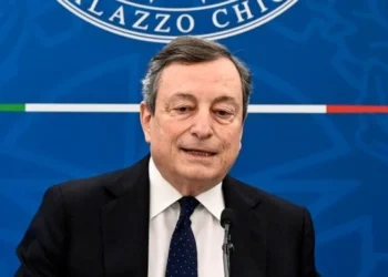 FT: Τα ιταλικά ομόλογα δέχονται τη μεγαλύτερη επίθεση από hedge funds μετά το 2008