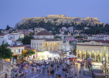 Μπορεί ο ελληνικός τουρισμός να αλλάξει επίπεδο;