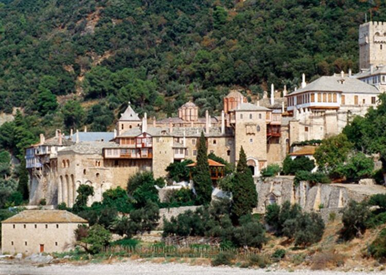 Mytilineos: Υπέγραψε σύμβαση για την ενεργειακή εξοικονόμηση των Μονών του Αγίου Όρους