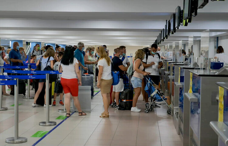 «High spenders» τουρίστες: Εκτοξεύθηκαν οι αφίξεις Αμερικανών στην Ελλάδα
