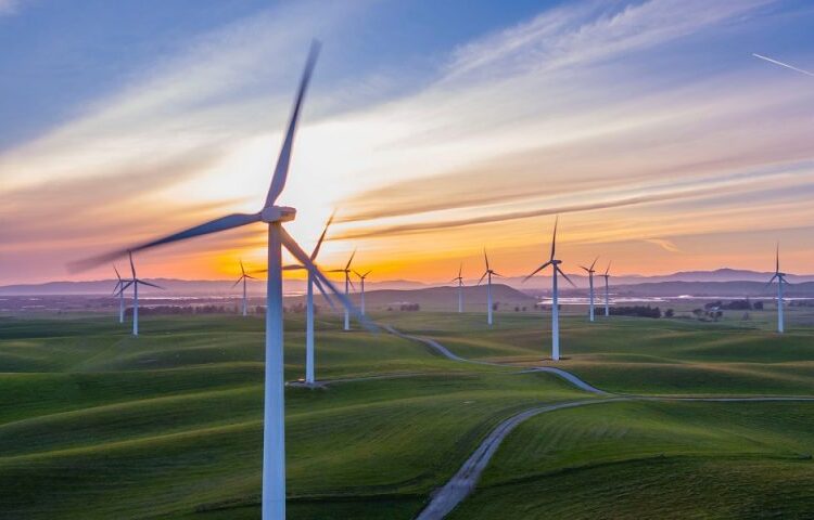 Ανατροπή για την πράσινη μετάβαση: Νέα έρευνα βλέπει όφελος 12 τρισ. δολαρίων