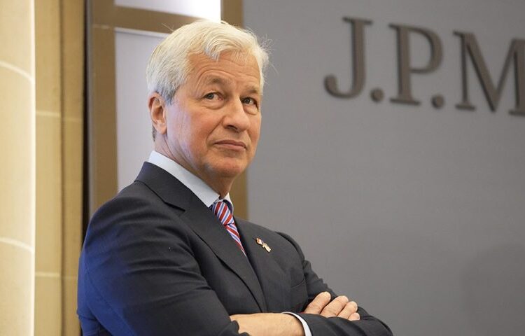 Ο Jamie Dimon ξαναχτυπά τα cryptos: Είναι αποκεντρωμένα σχήματα Ponzi