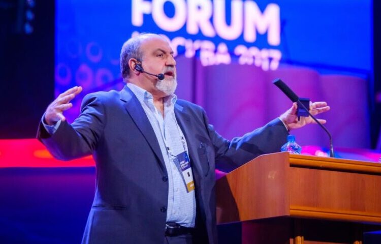 Nassim Taleb: Τα χαμηλά επιτόκια κατέστρεψαν την οικονομία – Καρκίνος το bitcoin