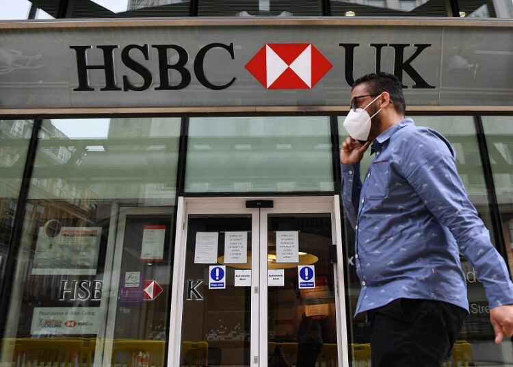 HSBC για Ελλάδα: Ανάπτυξη αλλά με αστερίσκους για δημοσιονομικά και Ενέργεια