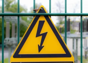 Κομισιόν: Η Ελλάδα «πρωταθλήτρια» ακρίβειας στο ρεύμα μέσης τάσης το Β’ τρίμηνο του 2022