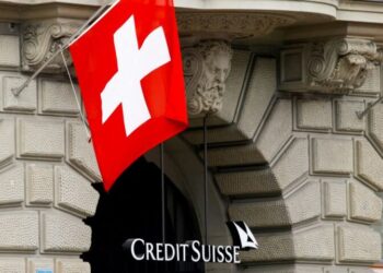 Credit Suisse: Αύξηση κεφαλαίου 4 δισ. φράγκων και χιλιάδες απολύσεις