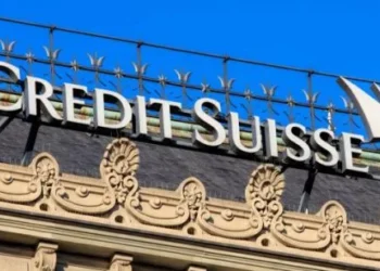 Τι συμβαίνει με την Credit Suisse: Στα ύψη τα CDS, στα τάρταρα η μετοχή – Κίνδυνος για νέα Lehman Brothers; (upd)