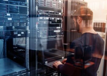 Σχέδια για data centers από τρεις ακόμη ομίλους