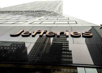 Jefferies: Bullish για Ελλάδα, βλέπει ρηχή ύφεση, λίγο ακριβό το ΧΑ