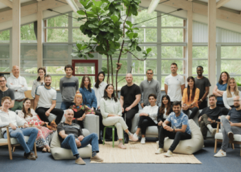 Η one – fıve συγκεντρώνει 10,5 εκατ. ευρώ για να διασφαλίσει το μέλλον της παγκόσμιας συσκευασίας