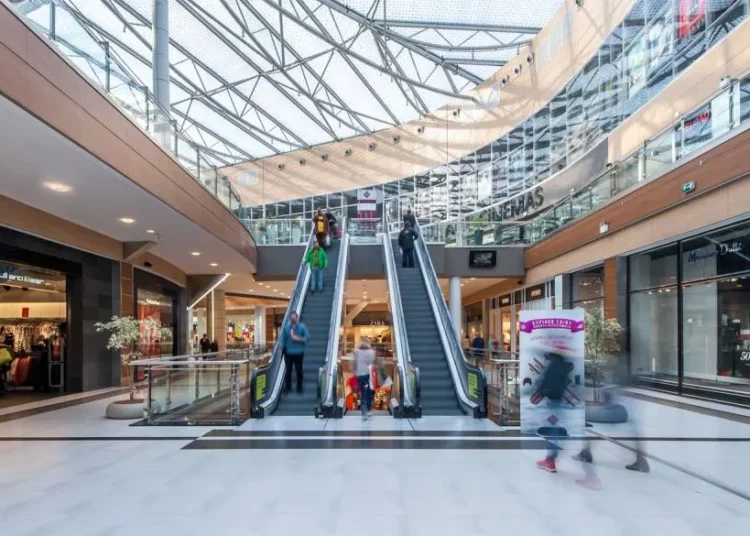 Ανεβάζουν σταθερά ταχύτητα τα malls της Lamda Development