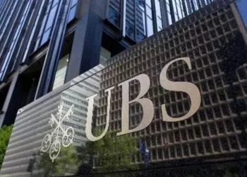 UBS: Η επενδυτική αποχή… κοστίζει – Τι δείχνουν τα στατιστικά 60 ετών