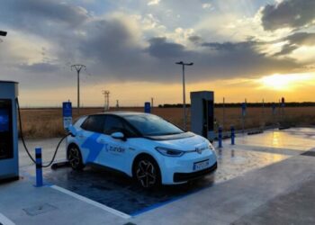 Η Zunder συγκεντρώνει 100 εκατ. ευρώ για την ανάπτυξη σταθμών φόρτισης ηλεκτρικών οχημάτων σε όλη τη Νότια Ευρώπη