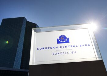 Προειδοποίηση ΕΚΤ: Φούσκες στις αγορές, σε κίνδυνο οι υπερχρεωμένοι – Έρχεται ύφεση