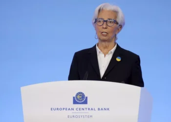 Λαγκάρντ: Ίσως «φρενάρουμε» την ανάπτυξη για να αντιμετωπίσουμε τον πληθωρισμό