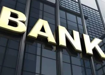 Wood: Eπιλέγει Εurobank και Τράπεζα Πειραιώς, αυξάνει τους στόχους σε όλες τις τράπεζες