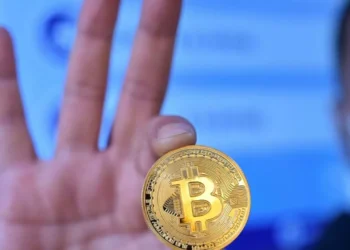 Crypto-πανικός: Αποσύρθηκαν $3 δισ. σε μια εβδομάδα (γραφήματα)