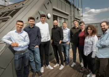 Η Solarize συγκεντρώνει 4,3 εκατ. ευρώ για την ηλιακή αξιοποίηση των εγκαταστάσεων και την επιτάχυνση της μετάβασης στις ανανεώσιμες πηγές ενέργειας