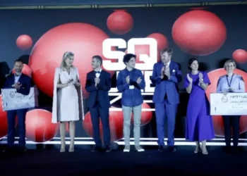 Orange Grove: Διάκριση καινοτόμων startups με… βασιλική σφραγίδα