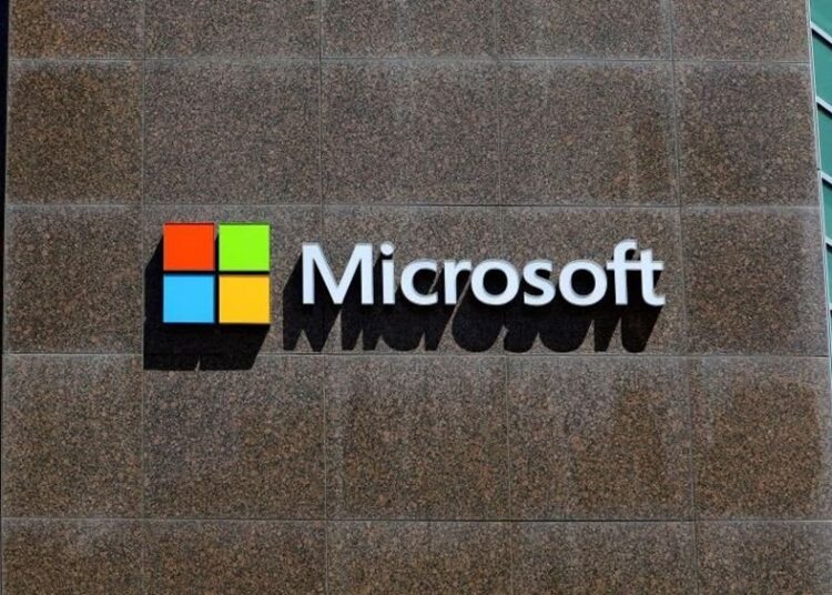 Microsoft: Εξαγοράζει 4% στον Όμιλο του Χρηματιστηρίου του Λονδίνου – 10ετής συνεργασία για υποδομές cloud