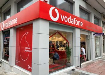 Vodafone: Ιδρύει θυγατρική για τα δίκτυα οπτικών ινών