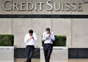 Credit Suisse: Διπλή αύξηση κεφαλαίου $4,3 δισ. μετά την «άγρια» πορεία της μετοχής (γράφημα)