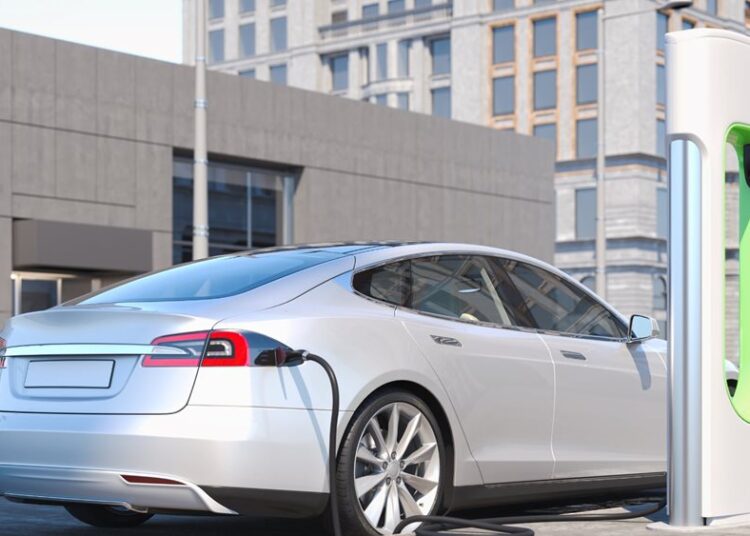 ΕΕ: Μέχρι το 2030 θα απαιτούνται έως και 6,8 εκατομμύρια δημόσια σημεία φόρτισης για τα ηλεκτρικά αυτοκίνητα