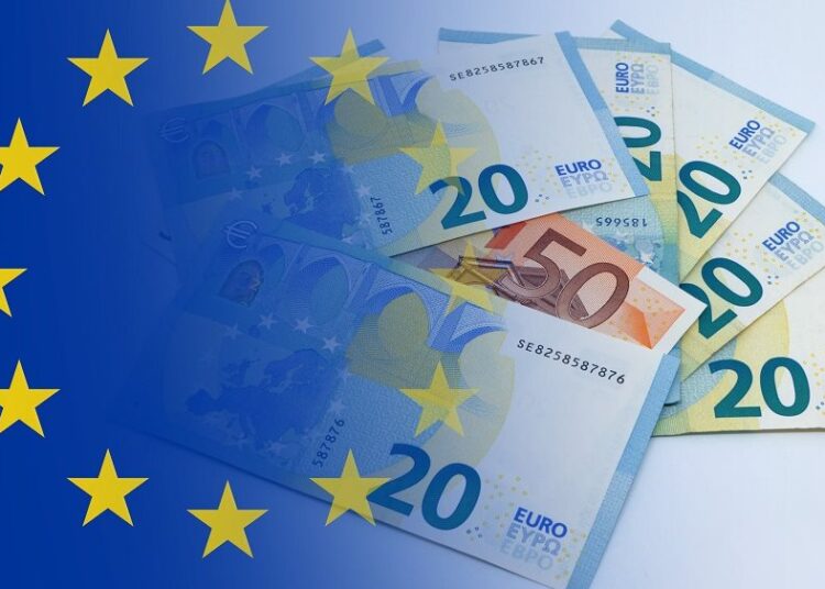 Ευρωζώνη: Επιβράδυνση του ρυθμού κάμψης της οικονομικής δραστηριότητας τον Δεκέμβριο