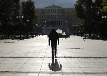 Οι έξι αβεβαιότητες που περικυκλώνουν την ελληνική οικονομία το 2023