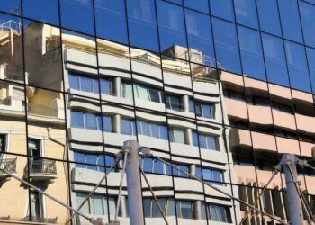 Burnout, αναζήτηση εργασίας, επιστροφή στα γραφεία: Χαρτογράφηση του εργασιακού περιβάλλοντος στην Ελλάδα