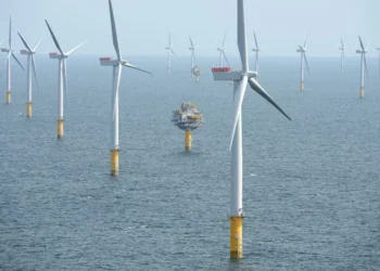 Υπεράκτια: Οι ανεμογεννήτριες στη θάλασσα φέρνουν επενδύσεις 6,3 δισ. σε Αλεξανδρούπολη, Κρήτη και άλλες δύο περιοχές