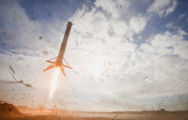 SpaceX: Η εταιρεία διαστήματος του Elon Musk αποτιμάται στα 137 δισ. δολάρια