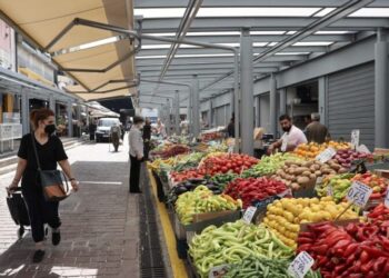 Μεγαλύτερες ανατιμήσεις σε τρόφιμα στα οποία η Ελλάδα είναι αυτάρκης